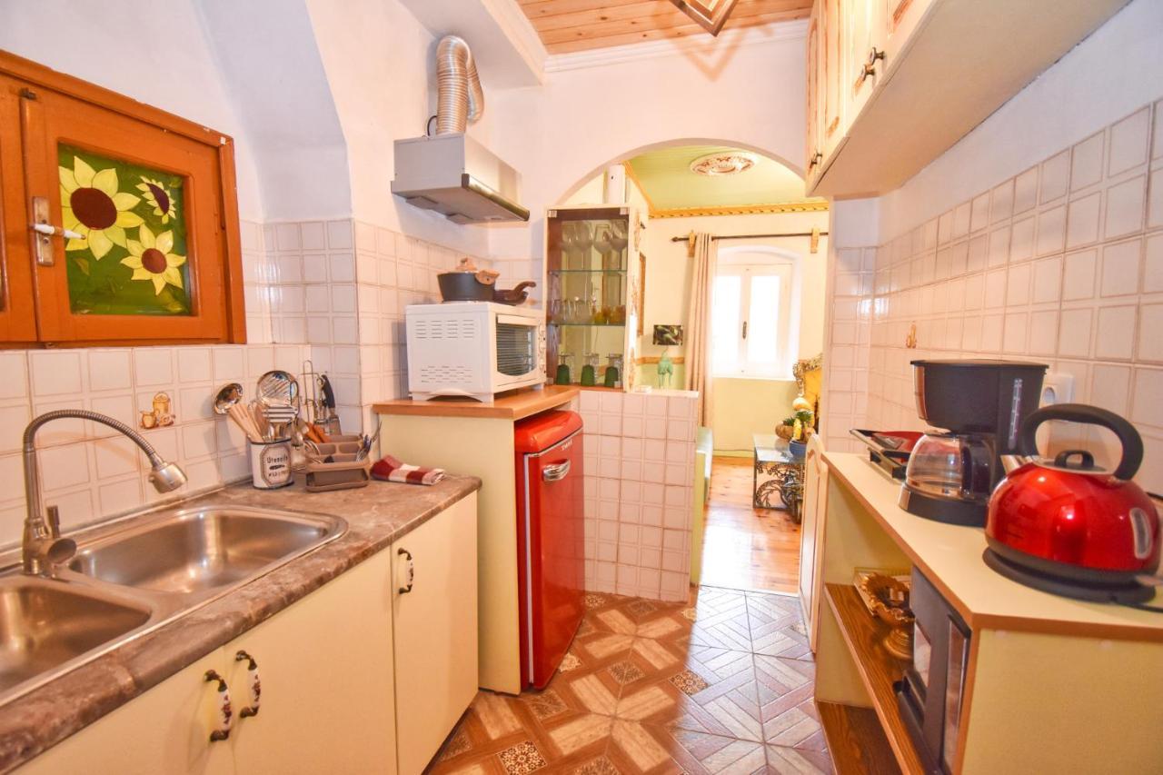 Venetian Well Gallery Apartment In Corfu Old Town Экстерьер фото
