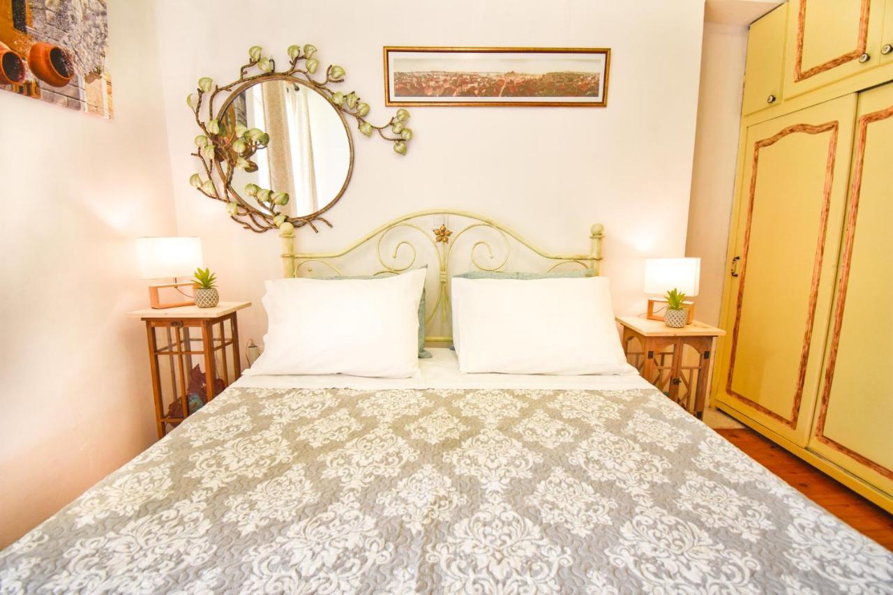 Venetian Well Gallery Apartment In Corfu Old Town Экстерьер фото